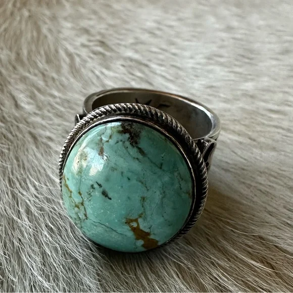 Vintage Native American Southwestern turquoise silver large ring - Picture 3 of 16